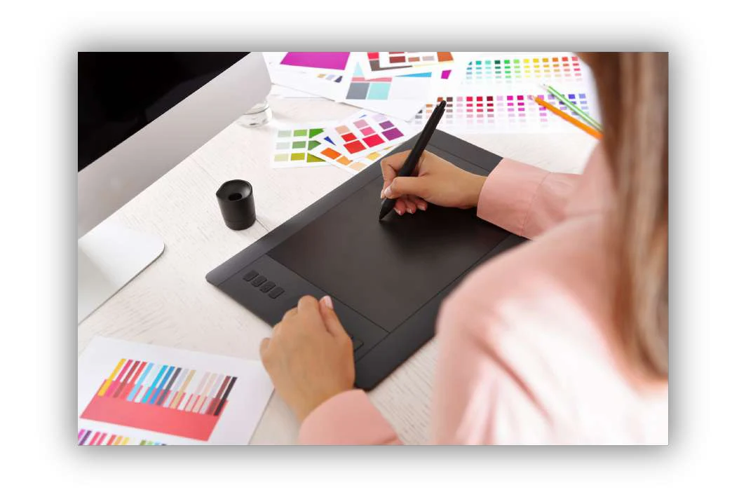 Proceso de diseño gráfico de etiquetas incluido en el portafolio